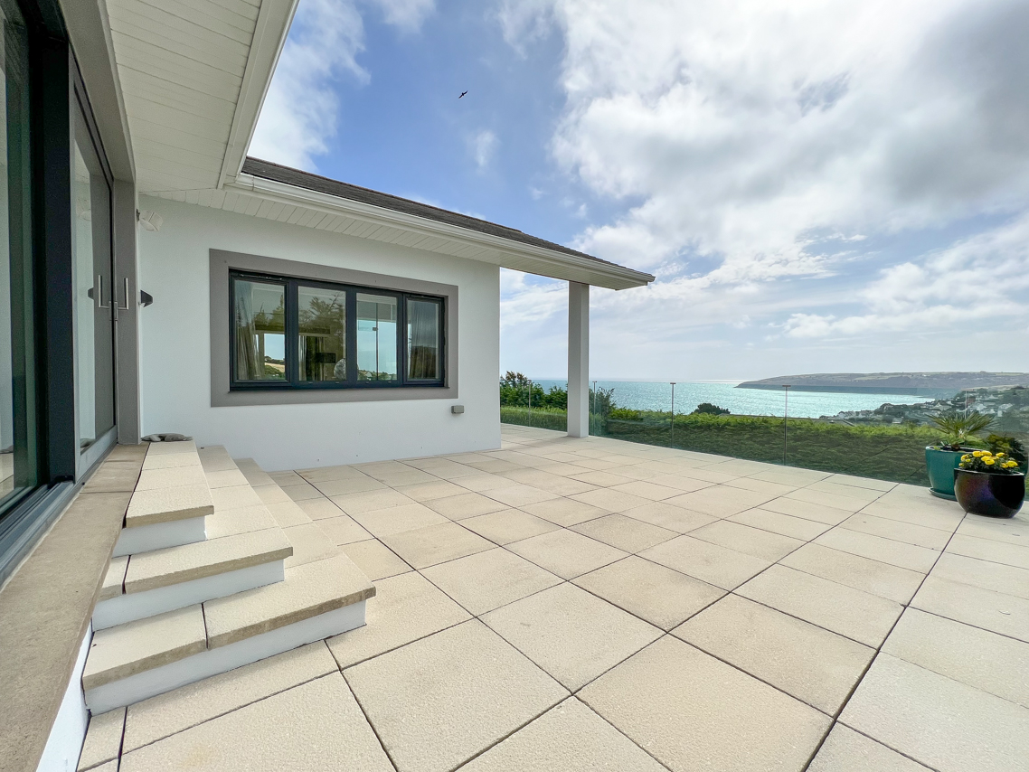 iomproperties's tweet photo. 📍 Melview, Ballaragh Road, Laxey, Isle of Man
🏡 Magnificent detached 6,000 sq ft family home
🌊 Prominent coastal position set in 0.75 acre plot
☎️ Call: 01624 645555
📲 Email: hello@blackgracecowley.com
https://t.co/Zk4BiUo6Ez
#isleofman #forsale #property #helpingyoumove #sea https://t.co/0XZZzj4gnU