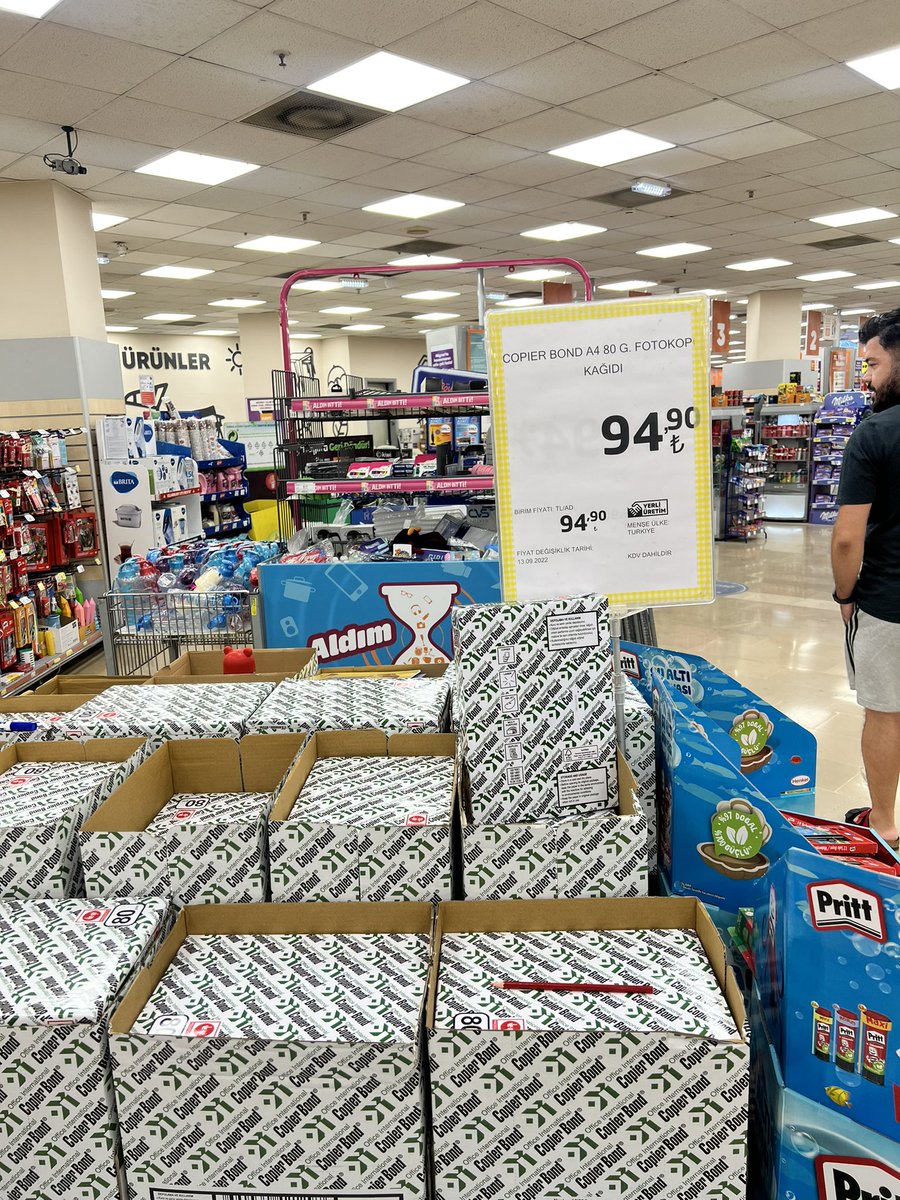 Ben cocukken bu a4 kagitlari 5liraydi ya