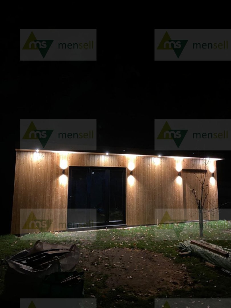 Mensell_LTD's tweet photo. Nice and modern man cave made from our Siberian Larch cladding in rhombus style. Cheshire 😍😍😍 https://t.co/wIXuhrBFlM
