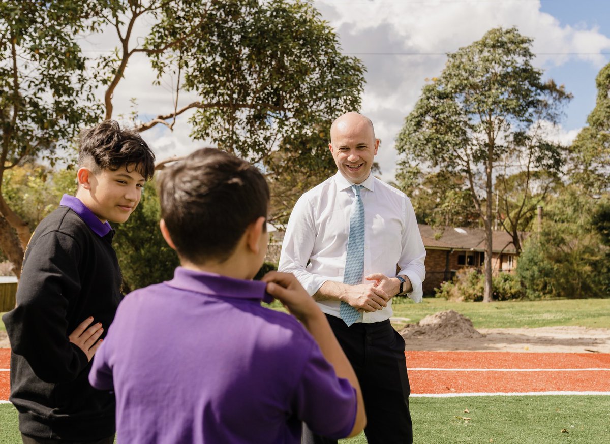 honmattkean's tweet photo. So pleased to be able to help Berowra Public School upgrade its sports field.
I had a sneak peek today with principal Vicky Wallace and vice-captains Bilal and Triyog before it opens later this month. It will also be used as a training facility. Great result for a great school! https://t.co/6yf68qirwV