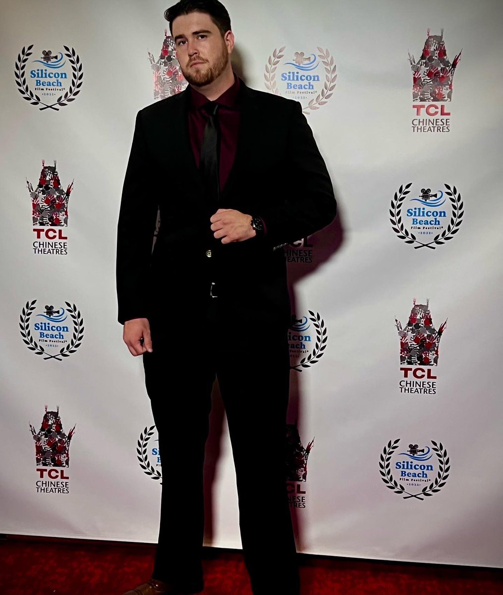 MTRX_Wolverine's tweet photo. Tonight NEGATIVE THOUGHTS premiered with a packed theater at the @ChineseTheatres in Hollywood at the @SILICONBEACHff! What an amazing night for #negativethoughts https://t.co/3WQUjUXFup