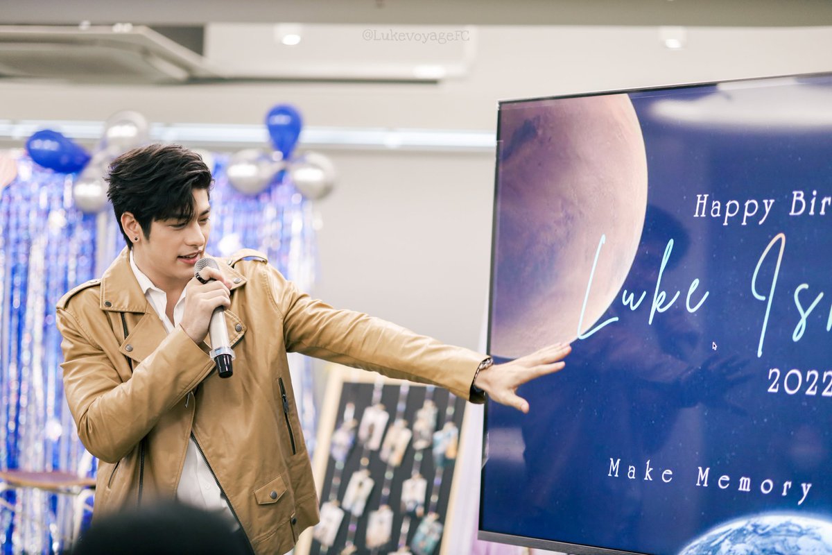 LukevoyageFC's tweet photo. 220911 | #MakeMemorywithLUKE ✨

@thelukevoyage #lukevoyage
#ลุคอิชิคาว่า #lukevoyagethailand
📸 @luke_aroundyou https://t.co/Ec3M7mpoRE