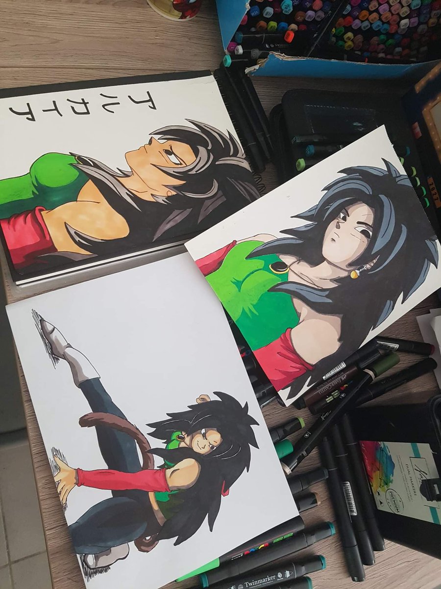 Alkaia33's tweet photo. Hello vous comment ça va part ici ??
Perso je ne chôme pas ! Je vous prépare un classeur spécial sur ma petite #saiyan  !

Il y en aura aussi un avec les ébauches de pages de #DragonBall  Crossed-time :)

Vivement l'Animasia ! La sœur de Goku cous y attends !

#Goku #manga https://t.co/RcC7XZvXoW