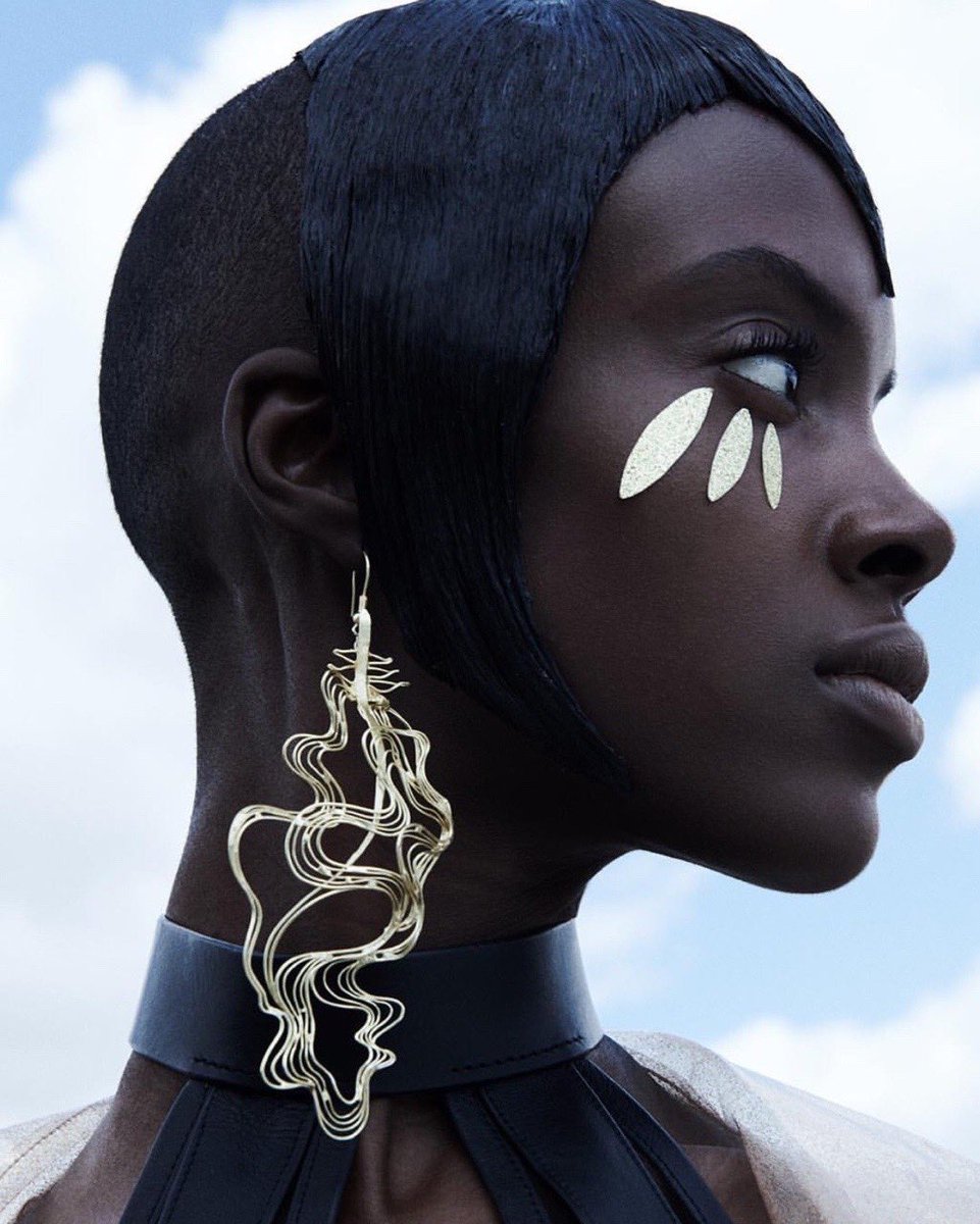 worlds_moda's tweet photo. #editorialsWM (2/3)
#VOGUEPORTUGAL,
May 2018.
By #JamieNelson
⬇️More in the next post⬇️
#MadisinRian https://t.co/WGQVmoY53K