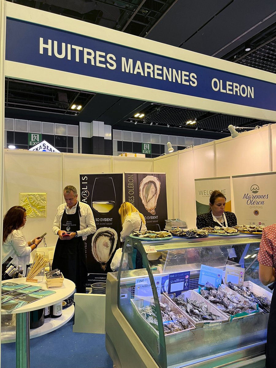 JeanpDMS's tweet photo. Great #EU presence at the 1st edition of @SeafoodExpoAsia in Singapore, with companies from 7 🇪🇺 Member States, including from the #GI Huîtres Marennes Oléron 🦪 @HuitresMO protected in 🇸🇬

EU-Singapore trade in #fisheries amounted to €38.8 million in 2021 📈🐙🐟🦐#EUSFTA https://t.co/gLeMR1QLL3