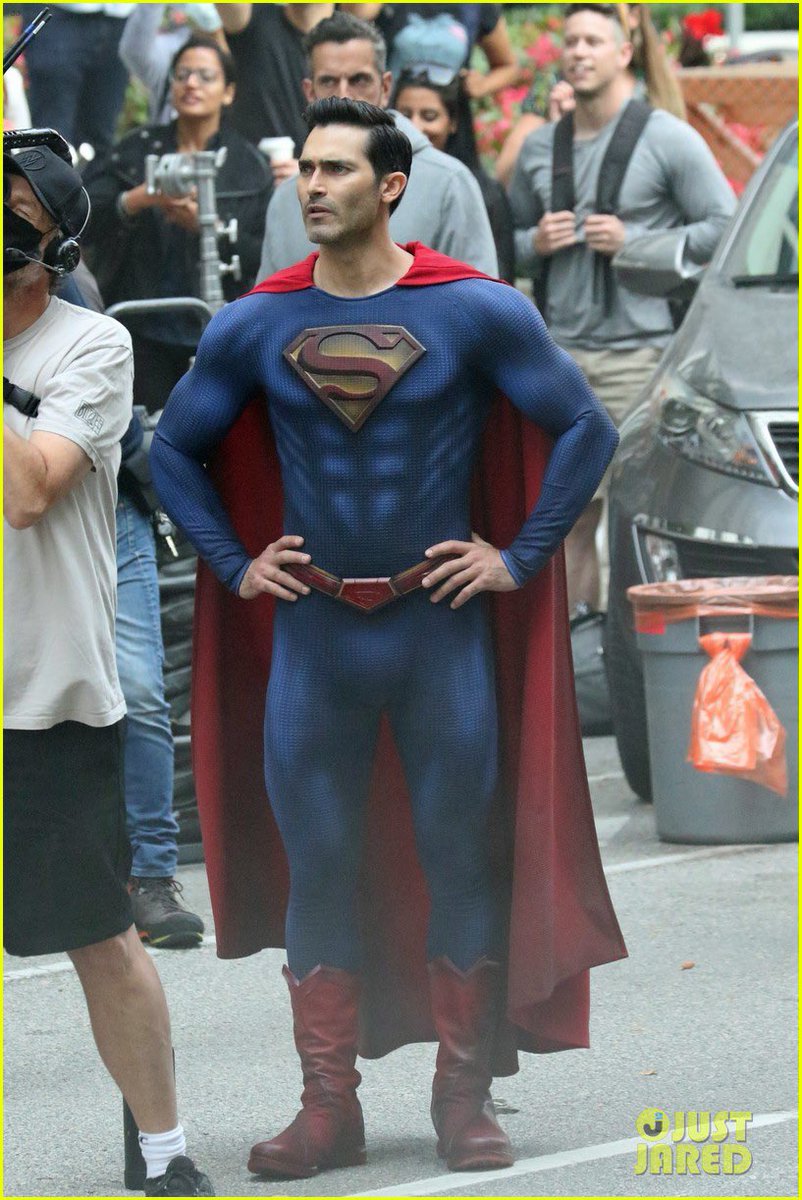ThinkSupermanTH's tweet photo. #SupermanAndLois on Set 

@tylerhoechlin 

© Just Jarred (1/) https://t.co/BaGIkKgxwK