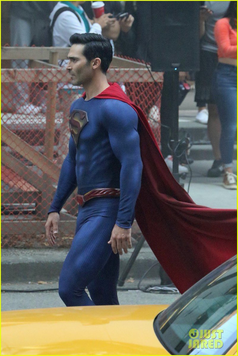 ThinkSupermanTH's tweet photo. #SupermanAndLois on Set 

@tylerhoechlin 

© Just Jarred (2/) https://t.co/TeRDbQ2JuI