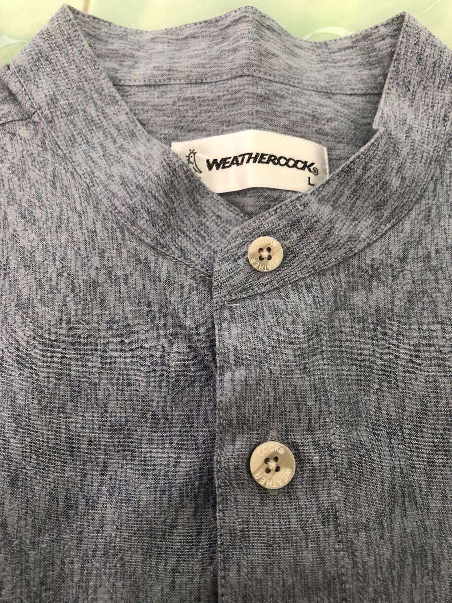 nureesun_a's tweet photo. เสื้อเชิ้ตคอจีนมือสอง
🔸อก 22.5" ยาว 28.5" แขน 21"
🔸ยี่ห้อ WEATHERCOCK
🔸ไซส์ L
🔸กระดุมสำรอง ล1 ญ1
🔸ตำหนิ ไม่มี
❗️ราคา 250 บ.

#เสื้อมือสอง #เสื้อเชิ้ต #มือสอง #ของถูก #ยี่ห้อ #เสื้อเชิ้ตมือสอง #เสื้อแบรนด์ #แวเทอร์ค็อก #weathercock #sizeL #ไซส์L #ไม่มีตำหนิ https://t.co/uNjm1V98pE
