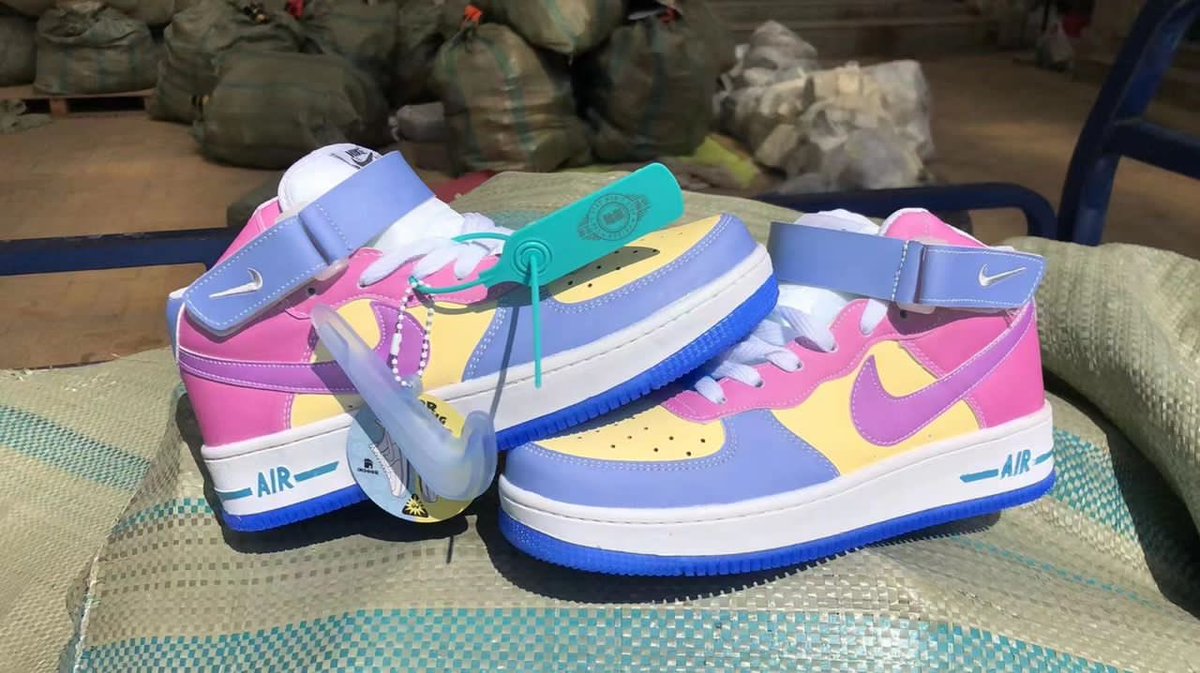 Available <a href="/MeythasPalace2/">Meytha'sFashionPalace💋</a> at 110,000 ug shs. #MeythasFashionPalace 🫦