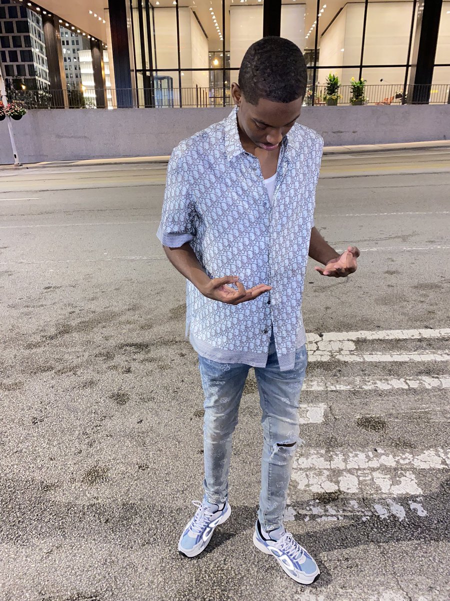 YrnPaul_'s tweet photo. You Jus Got Turnt’ ‼️ Don’t Start That 💯🗣I Been Actinn Wayy Too Humble3️⃣🔥🦾🏆#Happy3Day #LLPARIS💙🙇🏽‍♂️ #FreeDemBoyzzz https://t.co/qZFCuFdy41