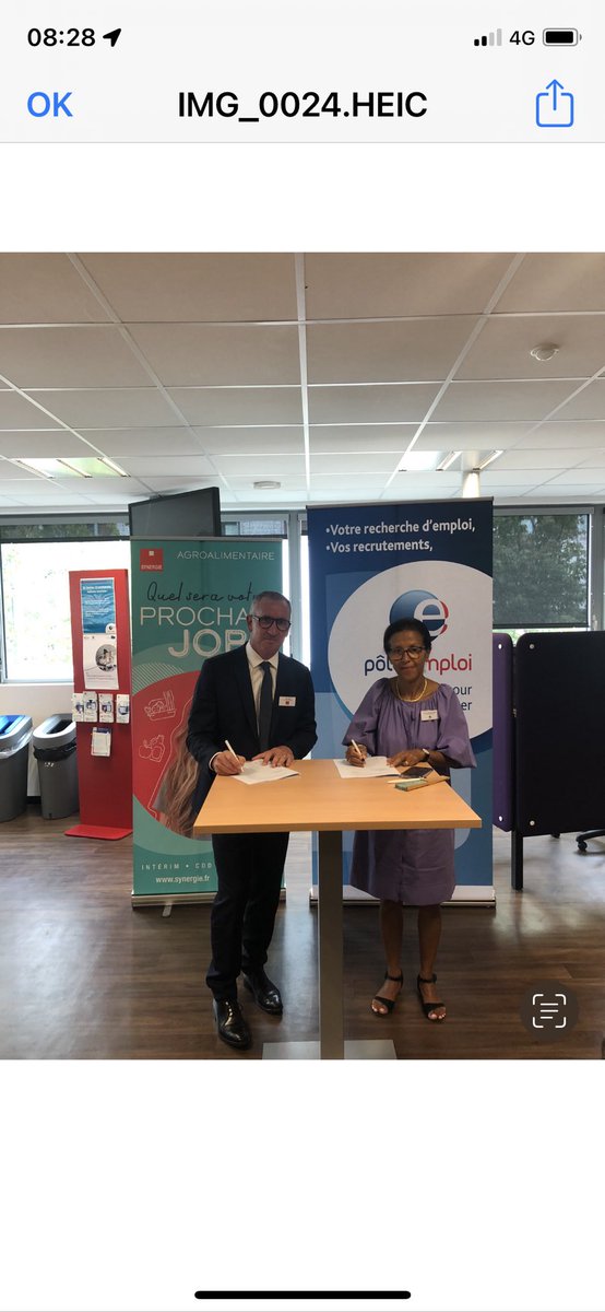 VINET1's tweet photo. @Synergie et @POLE EMPLOI PAYS DE LOIRE ont signé un accord régional qui va renforcer notre collaboration historique. Ceci en faveur des demandeurs d’emploi et permettra également de répondre aux pénuries de compétences sur certains métiers.  
Merci à @mchongwanumeric https://t.co/IdXym1IC9J