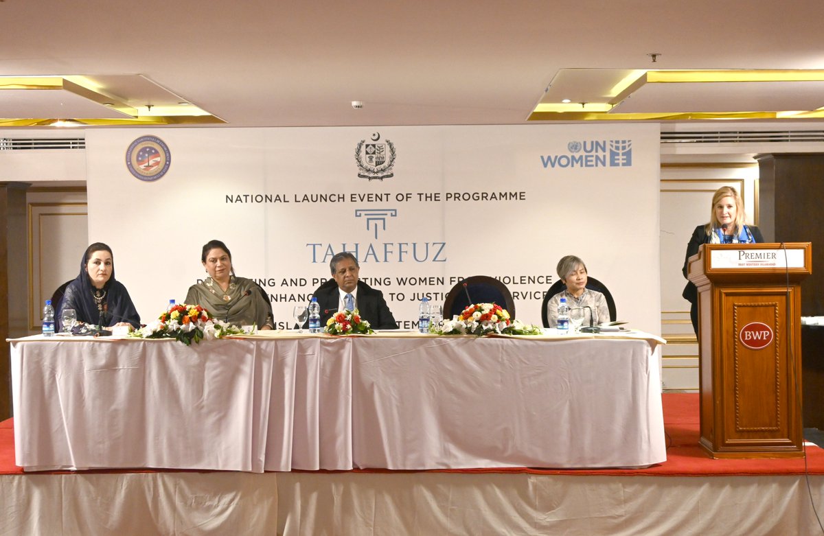 unwomen_pak's tweet photo. #HappeningNow
National launch of programme #Tahaffuz  funded by the Bureau of International Narcotics &amp; Law Enforcement (INL) of @StateDept with UN Women 🇵🇰 and @MoLawJusticeof1 on "Preventing and Protecting Women from Violence through Enhanced Access to Justice and Services" https://t.co/fiwXVa0Grz