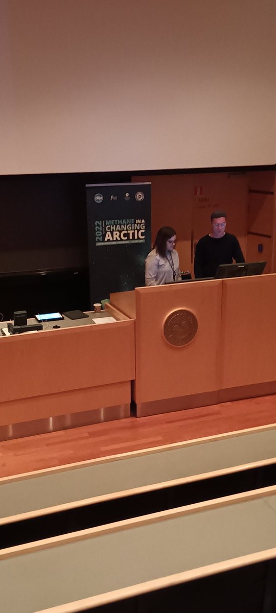 Excited to start the "Methane in a Changing Arctic" conference today!! <a href="/CAGE_COE/">CAGE</a> <a href="/UNISvalbard/">UNIS</a> <a href="/VolatilesRed/">Kelly Redeker</a> w/ Prof. Andy Hodson