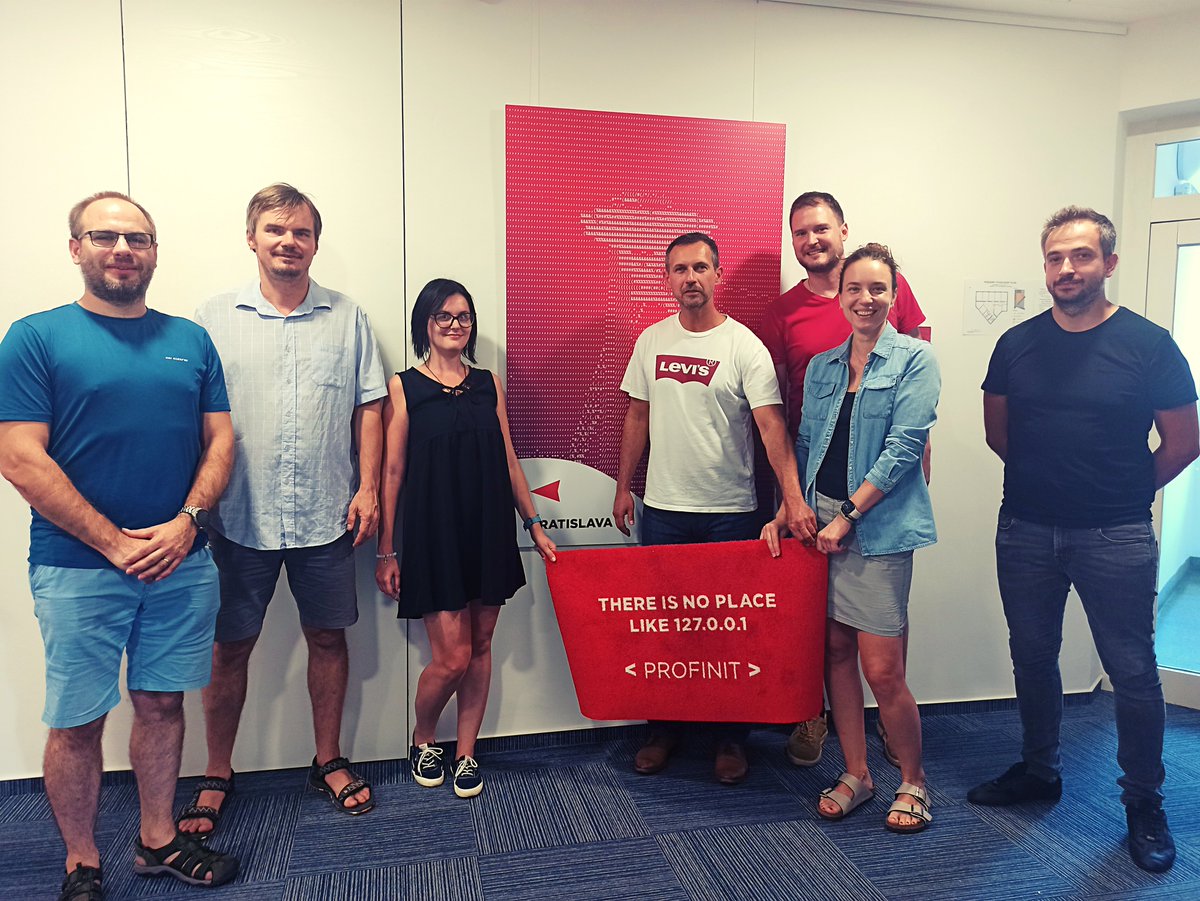 Profinit_EU's tweet photo. Přípravy nové bratislavské pobočky jsou v plném proudu!
#NovaPobocka #Slovensko 🇸🇰 #Bratislava #TeamProfinit https://t.co/l4DcbiO2Ai