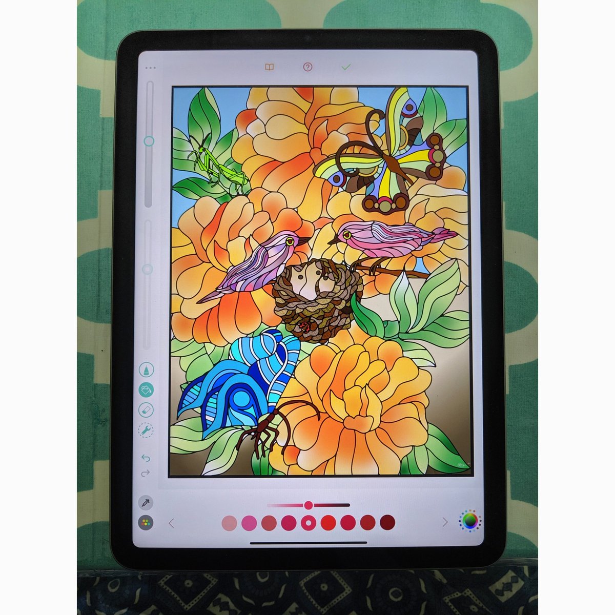 SwaroopaShirke's tweet photo. “Every child is an artist. The problem is how to remain an artist once we grow up.” – Pablo Picasso 
🌻🍃🍂🌼

#lovetocolor #colouring #digitalcolour #pigment https://t.co/hnzTMDt6ej