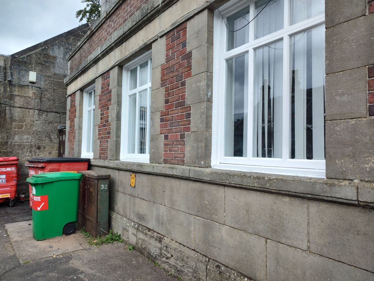 optimusdecor's tweet photo. Some more external work on east kilbride main street https://t.co/3YQhORSIG2