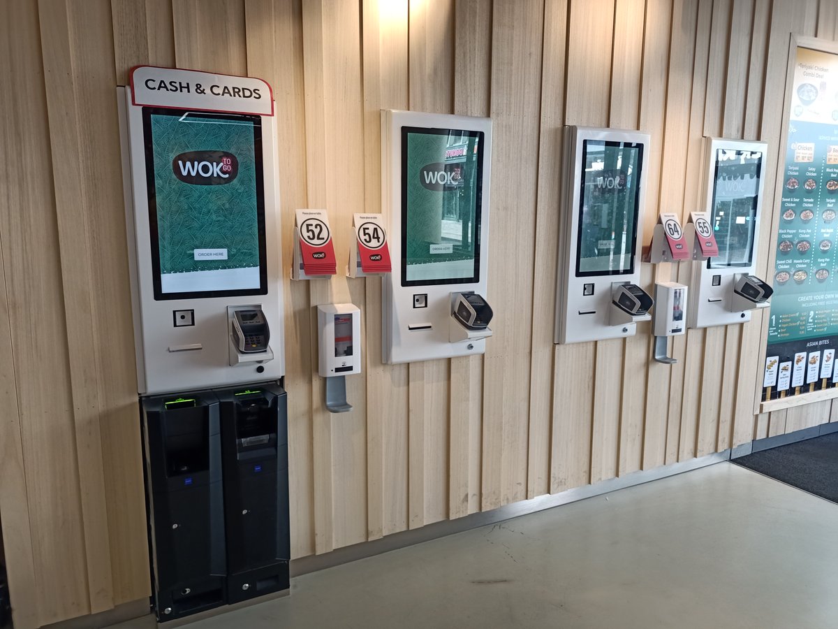 CikamAlmere's tweet photo. Kom je ook naar @Gastvrij_Rdam van 19-21 september in Ahoy Rotterdam? Je vindt ons op de stand van QIOX,  standnummer 3.015. 

Klik hier om een toegangsbewijs aan te vragen: https://t.co/nkToWYS85J. Tot op de beurs!

#beurs #horeca #cash #geld #betalen  #kassa #kiosk #zelfservice https://t.co/QPzSJCBb8t