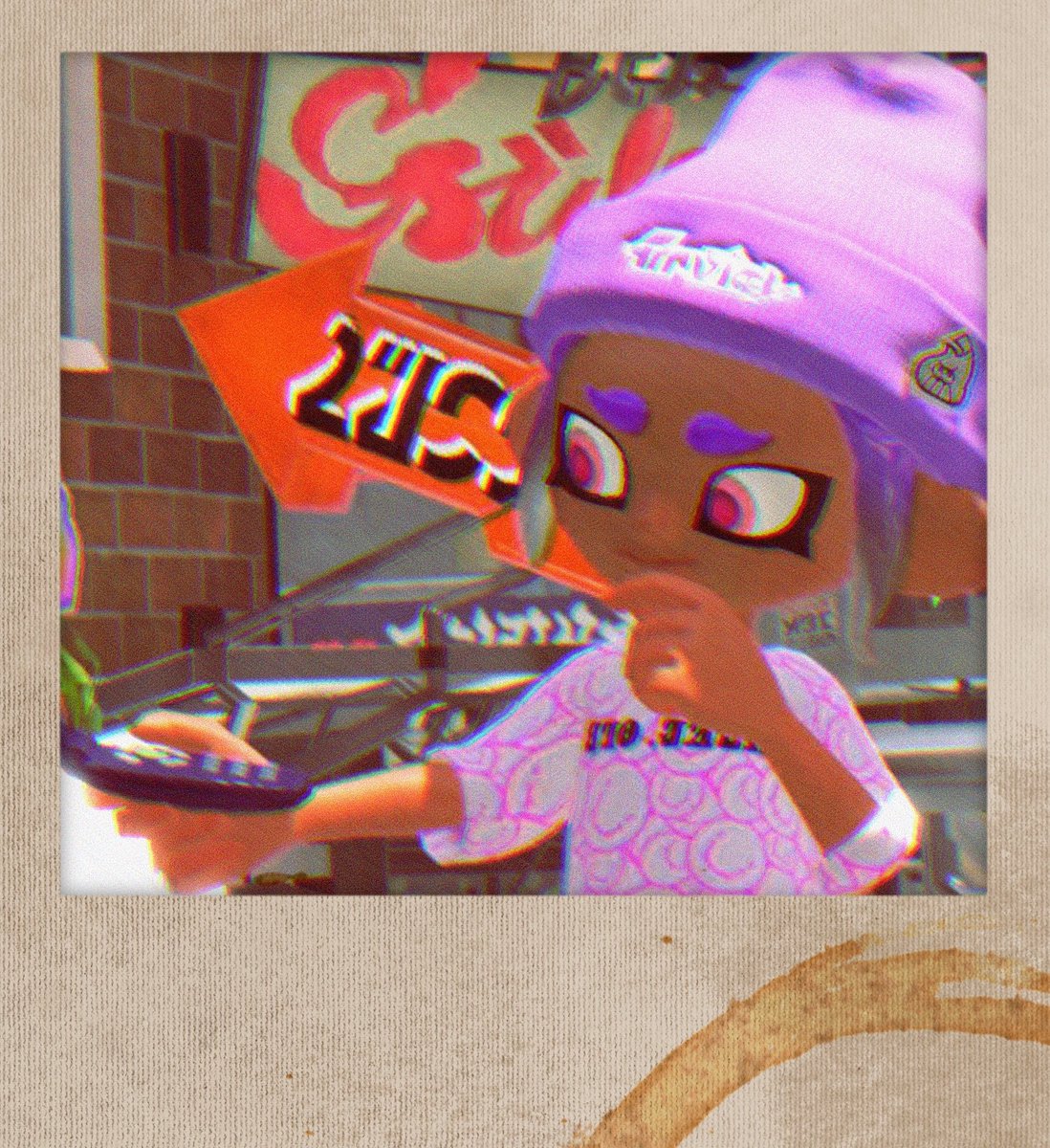Octo_Kiki_Fresh's tweet photo. ✨🌸 @KaijinKubo helpin ya gal figure out this new Sea-Cucumber Phone! Homie rly out here takin photos of me figuring this pickle out lol. It's rly is a new era of CHAOS and FUN!!!🌸✨

#SPLATOON3 #slowlylearning #seacucumberphone #Splatoon https://t.co/b4NuRN9Agg