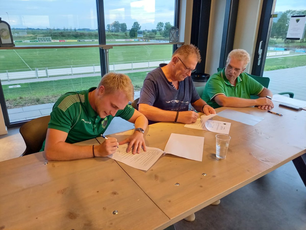 vvwinsum's tweet photo. Jeugdopleiding vv Winsum timmert flink aan de weg https://t.co/XUFYw6oHj5 https://t.co/UDPyfFysqU