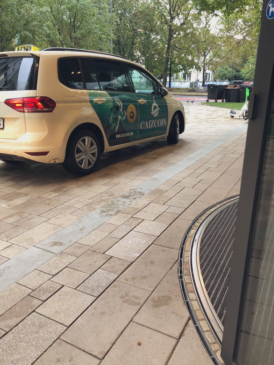 Caizcoin mi?                                          Çok fazla dolandırıcı gördüm ama bu başka seviye🙃