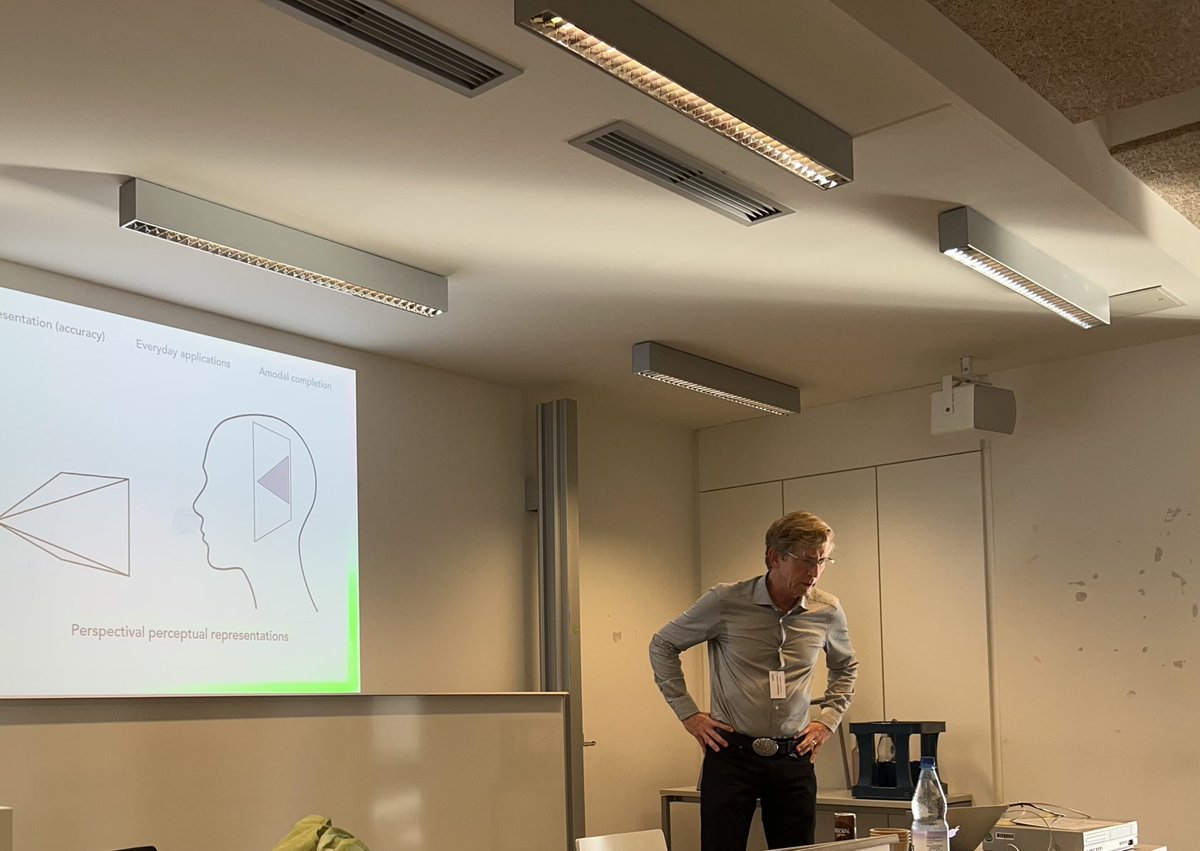 JoergFingerhut's tweet photo. Starting off Wednesday at #gap11 with Christopher Gauker (Uni Salzburg) on amodal completion; Join us in Room 1.501 for some great talks on perception and imagination! https://t.co/w3LVtwJMD6