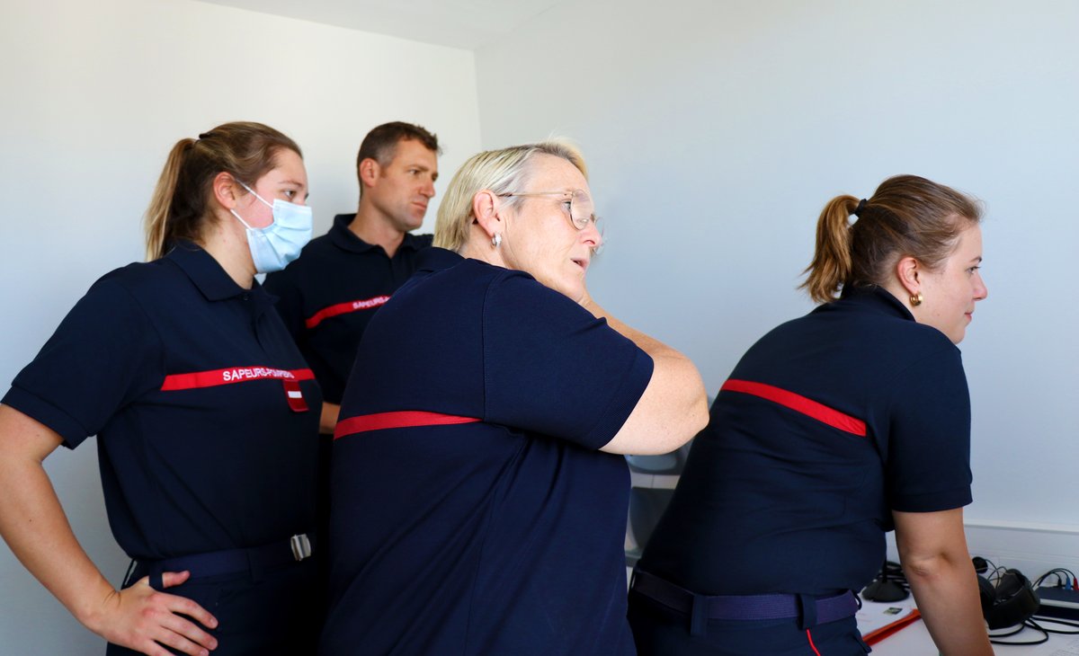 SDIS_10's tweet photo. Lundi 4⃣ infirmiers 🧑‍⚕️sapeurs-pompiers #ISP étaient en formation initiale au cabinet médical à #Troyes pour réaliser les visites médicales d'aptitude recrutement, maintien en activité, de reprise des personnels...
Au programme : théorie, réglementations, réalisation des examens https://t.co/desxkaOuav