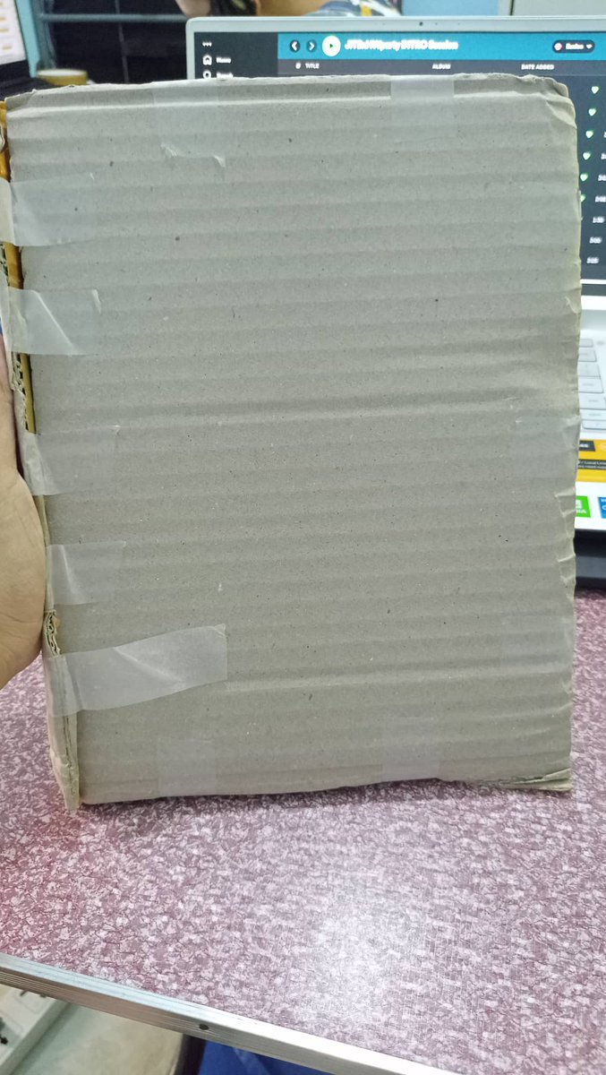 Hobiii_Shine's tweet photo. Was looking for a decobook tingi to keep as photobook (kasi gagamitin ko yung sa decokit ko) & am glad @jengsbasket had one π₯Ί Tysm for bringing these securely! Has cardboard + bubble wrap & gave regular updates. Bait pa ng seller π 'Til next time po! #jeng_feedbacks #EunaBudols https://t.co/8CN1JHlHvi