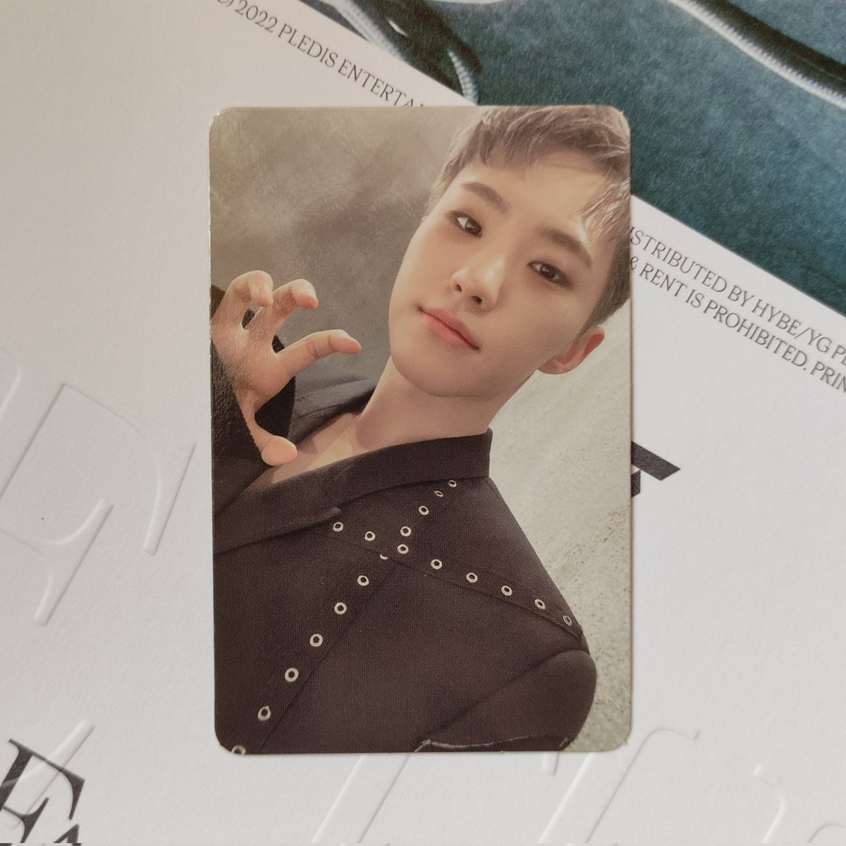 simonbuds's tweet photo. WTS LFB PH | HELP RT‼️
#simonselling

Hoshi &amp; Woozi shadow 

☞ 300 php
☞ strictly selling as set
☞ onhand
☞ check carrd and notion before claiming: https://t.co/8tlTe6EAut
☞condi: https://t.co/lEBgFCFcaQ https://t.co/qp2oigRm8W