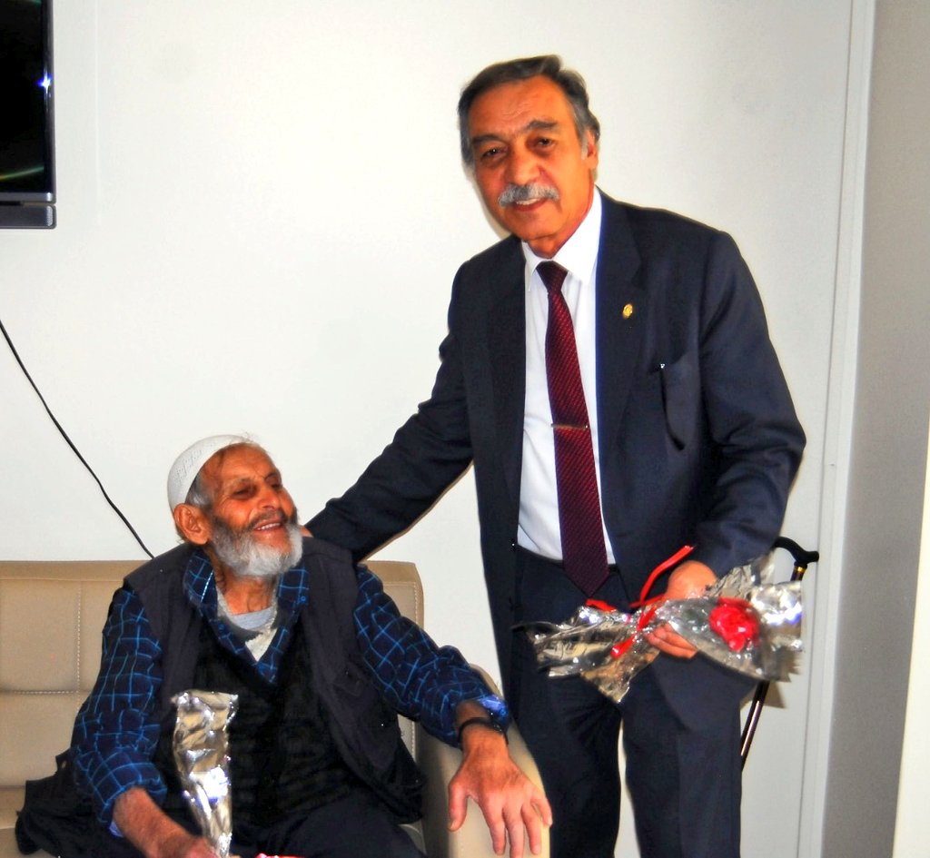 Ahilik Haftası Kutlu Olsun...
Van Terziler Odası Başkanımız Sn.Çetin Karaduman, Van Esnaf ve Sanatkarlar Kooperatifi ve Ticaret İl Müdürlüğü yetkilileri huzurevi ziyaretinde bulundu. Yaşlılarımıza sağlıklı günler diliyoruz.  
<a href="/tcvanvaliligi/">T.C. Van Valiliği 🇹🇷</a> <a href="/vanashim/">Van Aile ve Sosyal Hizmetler İl Müdürlüğü</a> <a href="/isaberge65/">İsa Berge</a>  <a href="/baskancetin65/">Çetin Karaduman</a>