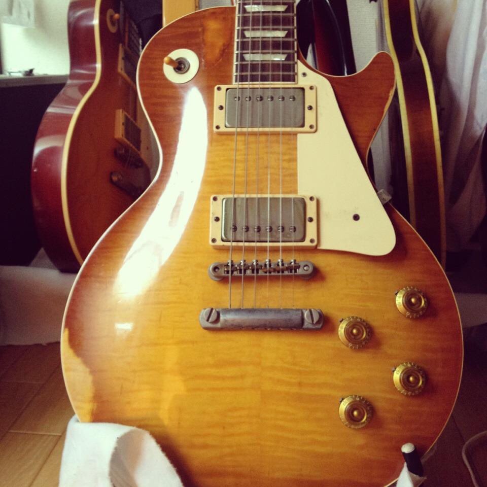 guitarlikedead's tweet photo. TOKAIの81年製LS120。見た目100点なんだけど音が納得いかない。gibsonの高くないやつと比べてもなんだかなーという感じ。
見た目120点なんだけどなー
#ls120 #tokai #gibson https://t.co/Q59MWjobwT