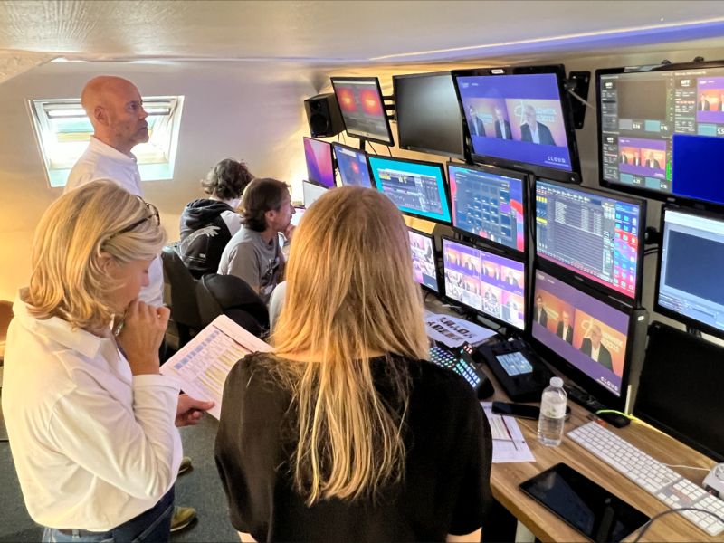 EuroCloudFrance's tweet photo. La 5eme édition de la Cloud Week Paris débutera le 27 septembre. Restez branché et à l'écoute. Il va se dire beaucoup de choses. 
#CloudWeekParis2022
27, 28 et 29 Septembre 
https://t.co/SUAmiZ93M5
#cloudsovereignty #confiance #cybersecurite #gaiax#SecNumCloud #certification #rse https://t.co/nFr7YJAJJE