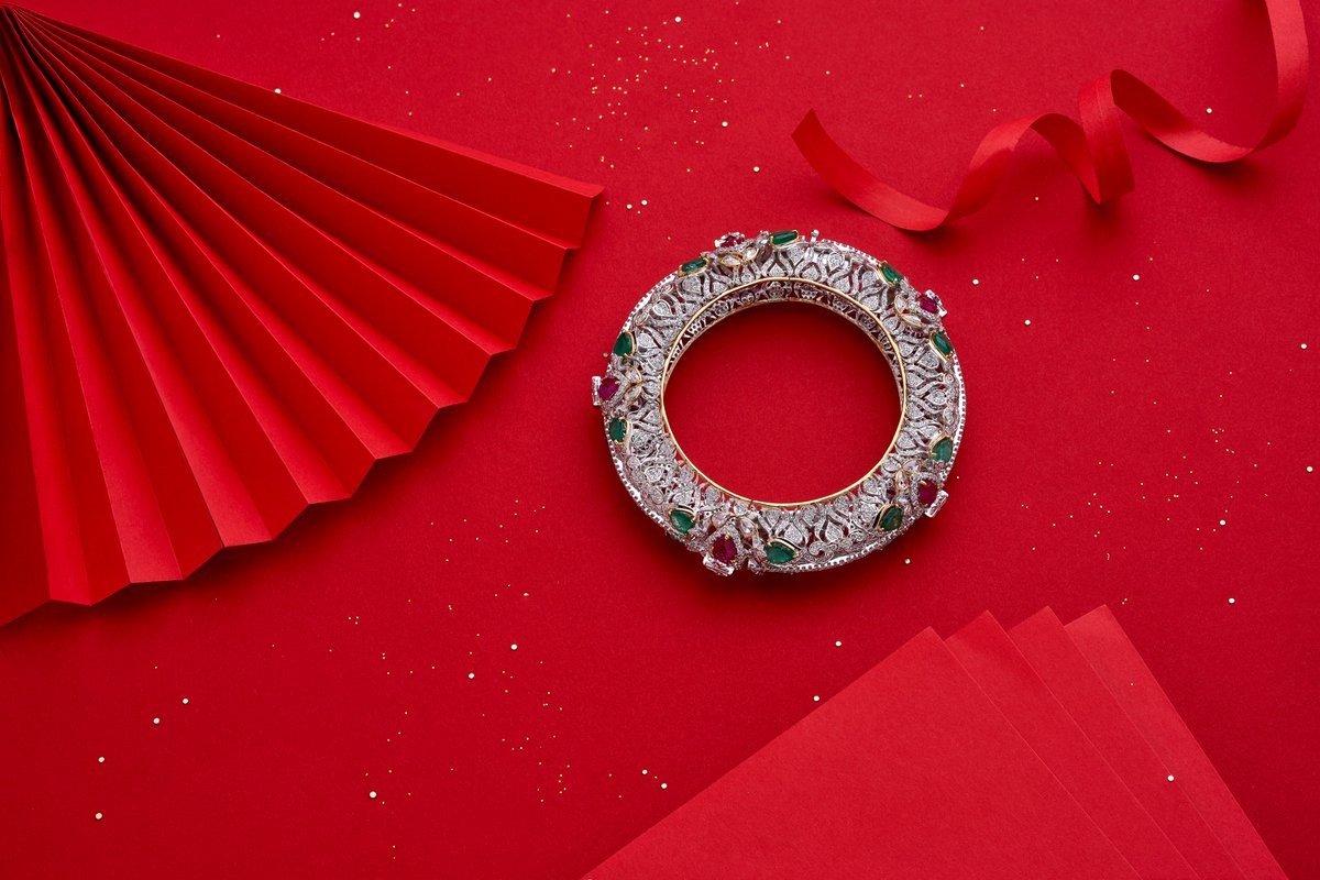 SaaketP's tweet photo. Concept Shoot for Amarkosh Jewels shot by Studio369
We are Jewellery Specialist Creative shoot
Contact - 98210 42621
Email id - saaketphotography@gmail.com
#studio369 #specialist #diamonds #jewellery #conceptshoot #composeshoot #modelshoot #jewelleryfilms #photography https://t.co/KmKfgrqRPo