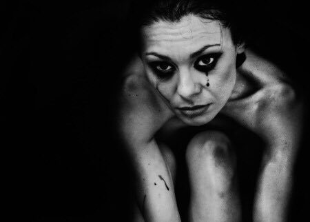 Fuiste todo 
en este mi mundo roto.

marttucca ©
𝒮𝑒𝓅𝓉𝒾𝑒𝓂𝒷𝓇𝑒

#7PalabrasPoema

Fotografía de Rosita Delfino