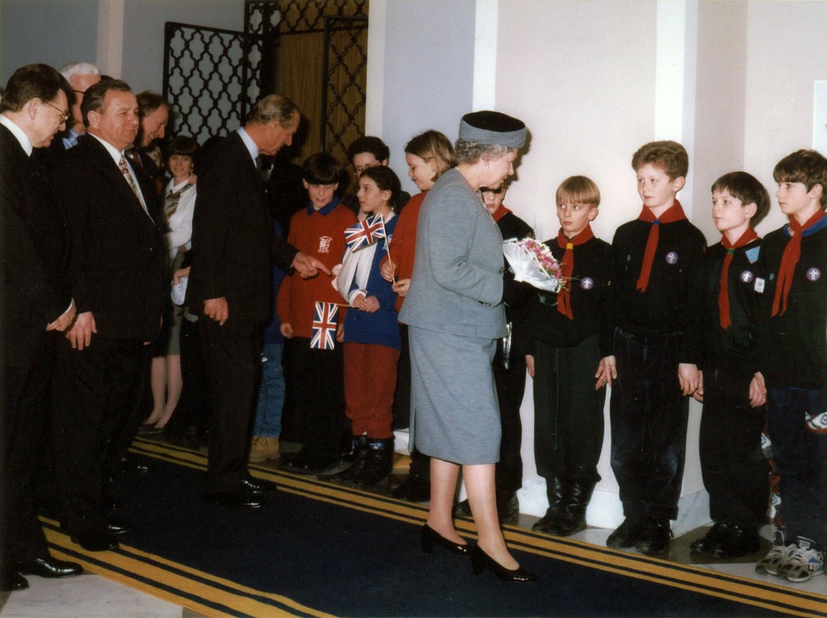 Her Majesty the Queen Elizabeth II meeting our students at the Royal Castle in Warsaw during her visit in Poland in March 1996.