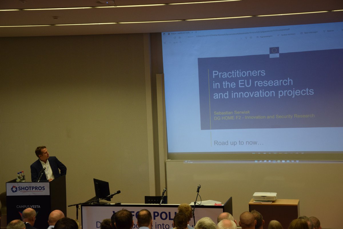 Sebastian Serwiak, European Commission <a href="/EUHomeAffairs/">EU Home Affairs</a> 🇪🇺 is talking about the "Role of #practitioners in EU research and innovation aspect"  at our <a href="/shotpros/">SHOTPROS</a> final conference👮

#EUSecurityResearch #H2020 
<a href="/CampusVesta/">Campus Vesta</a> <a href="/USECON/">USECON</a>  <a href="/AITtomorrow2day/">AIT</a> <a href="/CrisiscenterBE/">CrisisCenter Belgium</a> <a href="/KU_Leuven/">KU Leuven</a> <a href="/re_lion/">RE-liON</a>