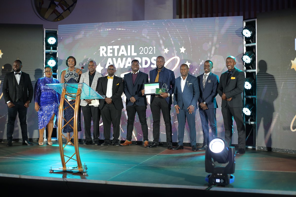 vivoenergykenya's tweet photo. @PaulBiego @AngelaMunyua @lynnwanjiruk @H3Thomas @mboyar4 @JoanneN1 @BernardNdong Well done to Alfred Musalia of Shell New Commercial service station for winning the Quality Marshall of the year 2021 award. Alfred has demonstrated exemplary leadership amongst his peers. He won a trip for 2 to Cape town. #PeopleMakeTheDifferenceReal https://t.co/Lz644VaYLK