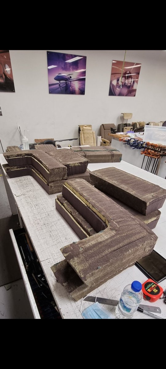 Pimpmyp's tweet photo. Using existing Divan foams, cut to pieces to make a rendering into life! https://t.co/BkI5vohTBk