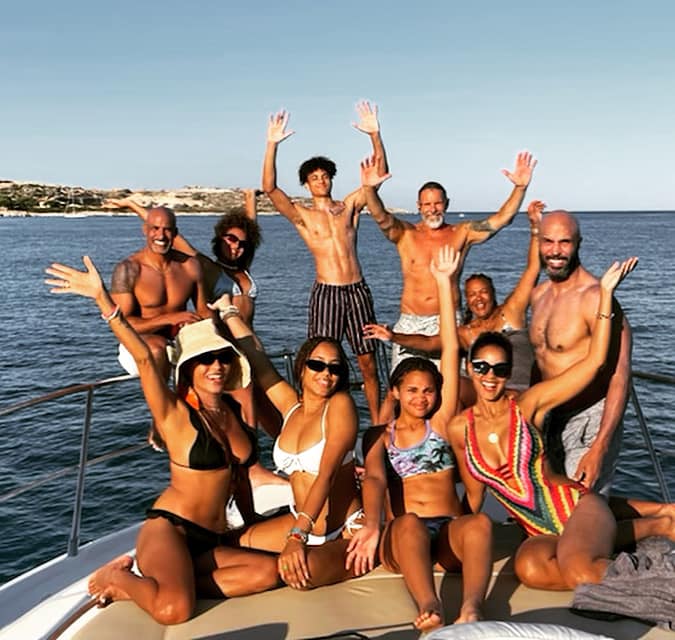 thinkvillaGR's tweet image. We had the great pleasure and honour to welcome unique individuals @nicolearip &amp;amp; @BorisKodjoe with their loved ones this summer in Crete. We would be thrilled to welcome them back “home” soon. #thinkvilla #Greece