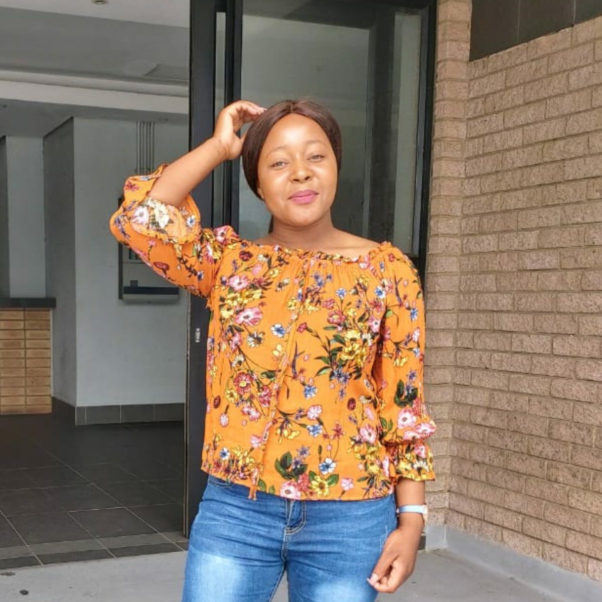 ThandyZee's tweet image. #NewProfilePic