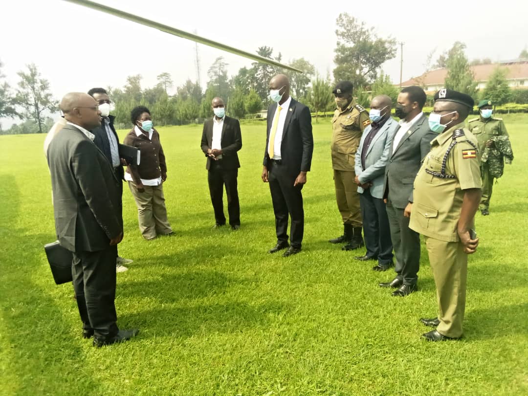 Kabale District Local Government (@kabaledistrict) on Twitter photo Our District Chairperson Nelson Nshangabasheija, and deputy RDC, Ronald Bakak, welcoming 1st Deputy Pm <a href="/RebeccaKadagaUG/">Rebecca Alitwala Kadaga</a>, Minister for works <a href="/GenWamala/">General Edward Katumba Wamala</a>, M'ster of L/G't, Raphael Magezi, &Minister 4 security, Rtd Major General Jim Muhwezi, who are visiting Katuna one stop border. Our District Chairperson Nelson Nshangabasheija, and deputy RDC, Ronald Bakak, welcoming 1st Deputy Pm <a href="/RebeccaKadagaUG/">Rebecca Alitwala Kadaga</a>, Minister for works <a href="/GenWamala/">General Edward Katumba Wamala</a>, M'ster of L/G't, Raphael Magezi, &Minister 4 security, Rtd Major General Jim Muhwezi, who are visiting Katuna one stop border.