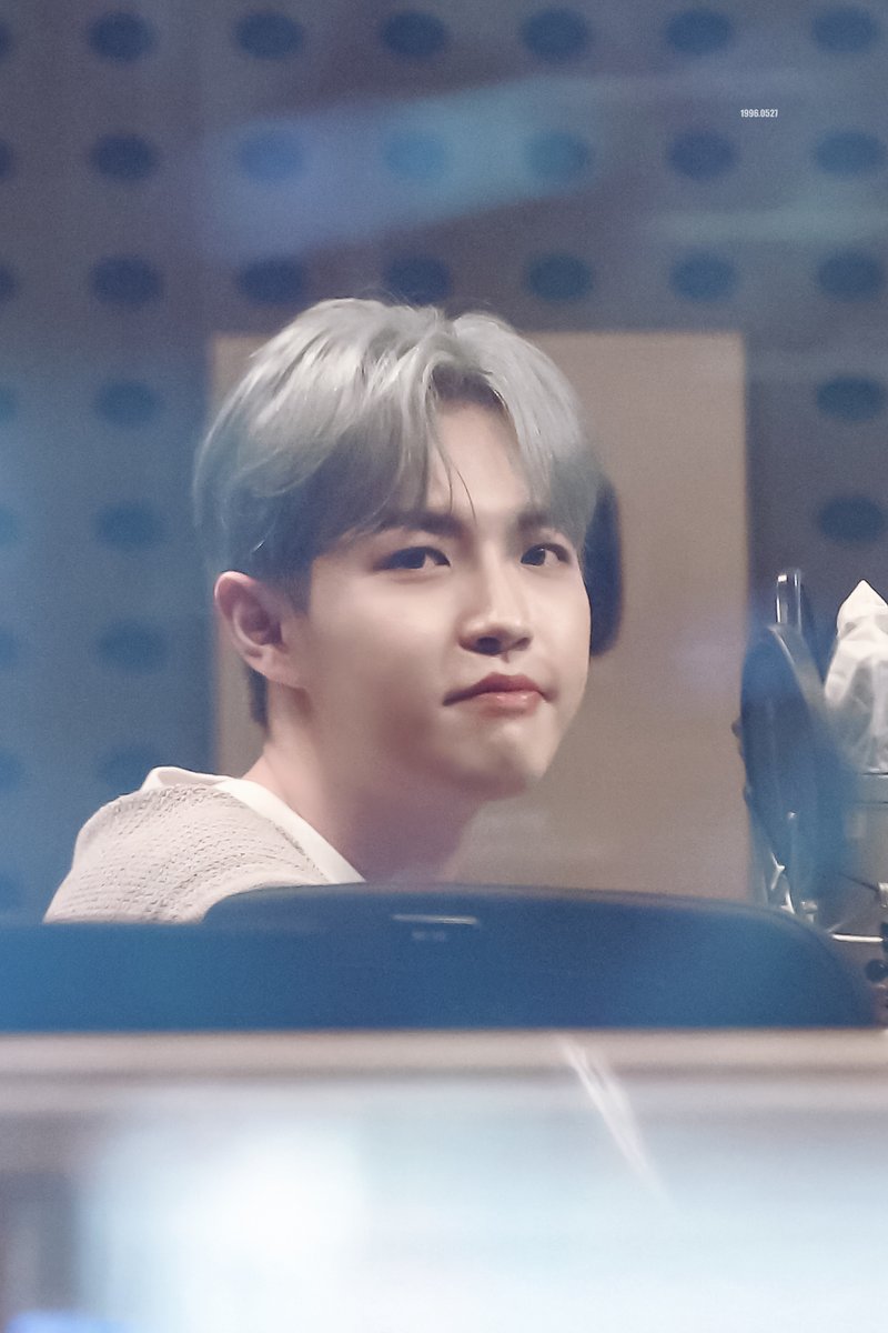_1996_0527_'s tweet photo. 220913 #김재환 #KIMJAEHWAN https://t.co/xg04rL3ytR