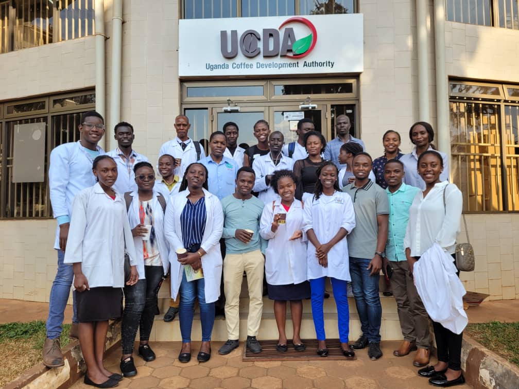 SftnbSociety's tweet photo. The FST class of 2023, during their visit to the UCDA @CoffeeUganda along with the instructors. #2023graduands https://t.co/4GhGRgSL6L