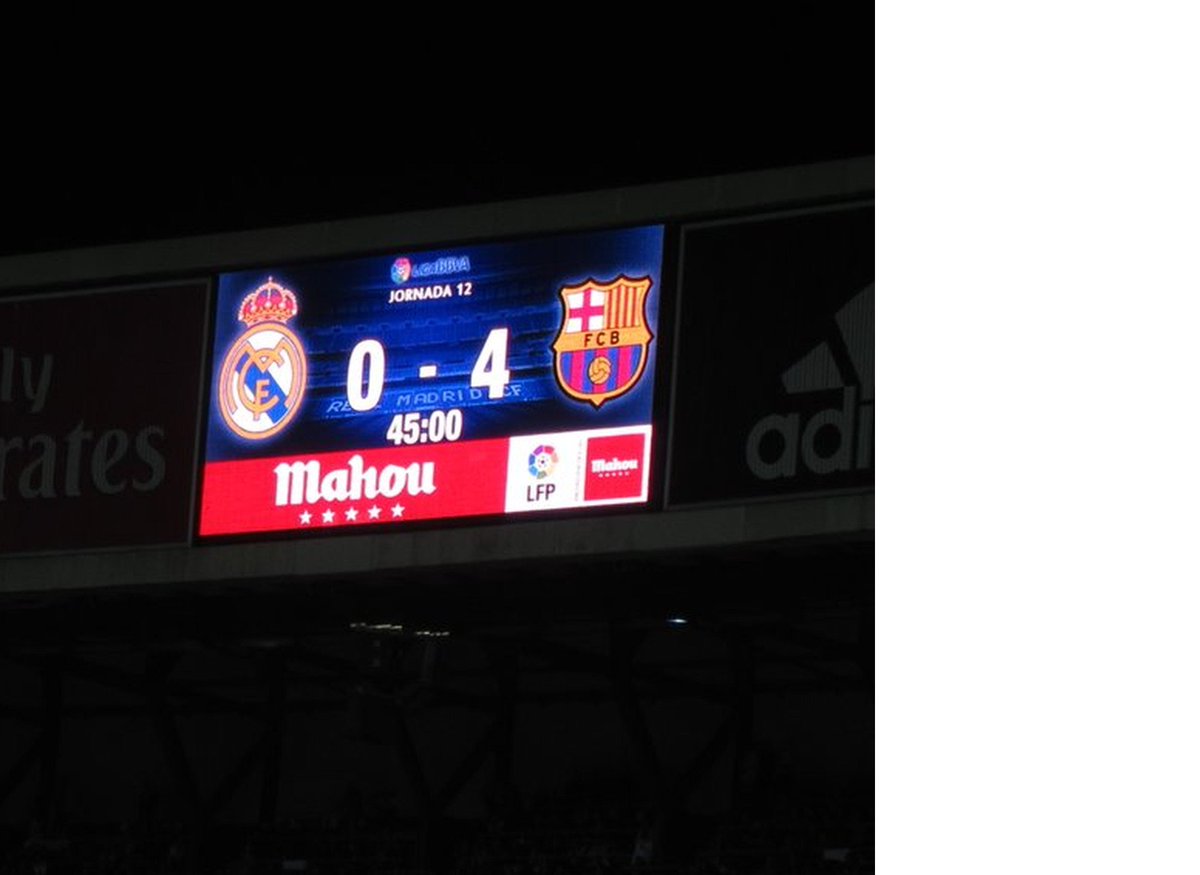 MartinSilv89's tweet photo. @_common_W_ @markgoldbridge Cry more. madrid = barca's bitch 😂
4-0 in your home
IN YOUR HOME! https://t.co/I13UP1k87P