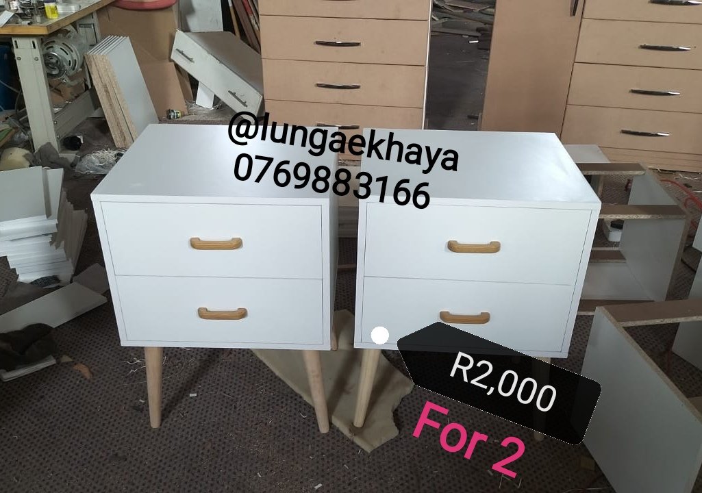 EkhayaLunga's tweet photo. BEDSIDE PEDESTALS!!!
We make the most simple yet timeless designs that match any headboard. Place your order today.
#AskAMan #jacadrive #safmbth #powerdrive #theladyondrive #GoHomeMeghanMarkle #PodcastAndChillWithMacG #bedroom
Kabza Dr Malinga Cyril Ramaphosa Pretoria https://t.co/U3YnL2aTeF