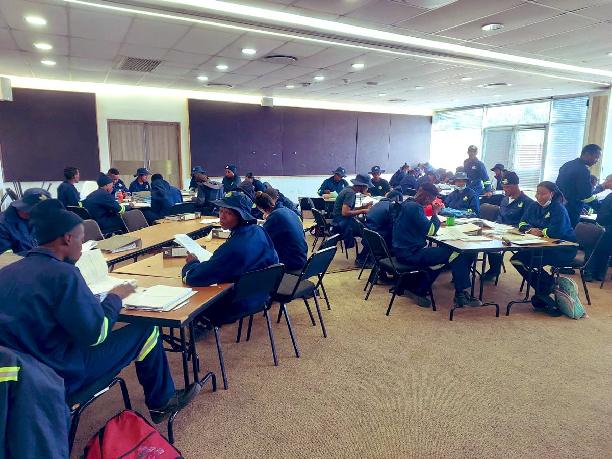 Our students remain committed to their classes. Here they are being taught to read and interpret drawings. Drawings are of a technical nature highlighting specifications, notations and perspectives

#moderngrowingsuccesfulprovince 
#CommitmentMade 
#NcConstructCo 
#NcProvGov