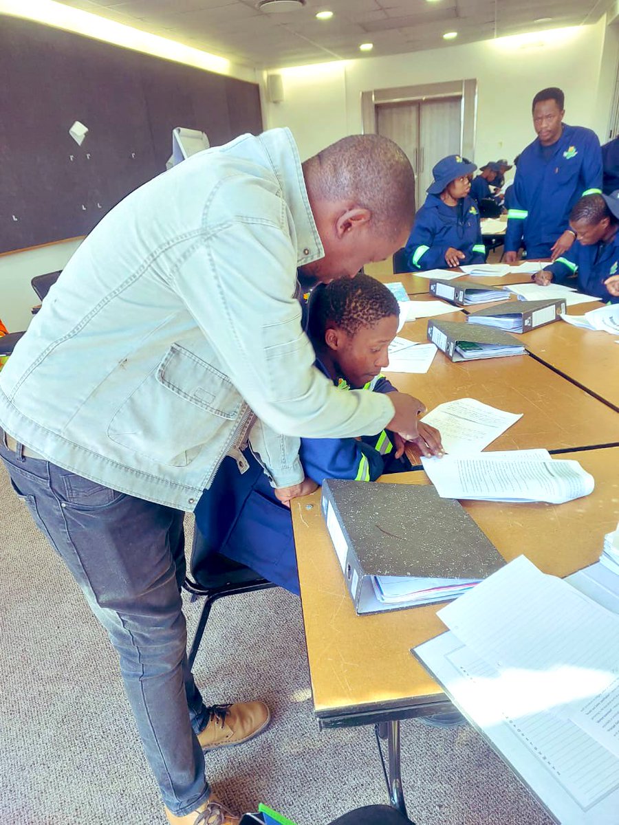 NcConstructCo's tweet photo. Our students remain committed to their classes. Here they are being taught to read and interpret drawings. Drawings are of a technical nature highlighting specifications, notations and perspectives

#moderngrowingsuccesfulprovince 
#CommitmentMade 
#NcConstructCo 
#NcProvGov https://t.co/1skqeM2Rhh
