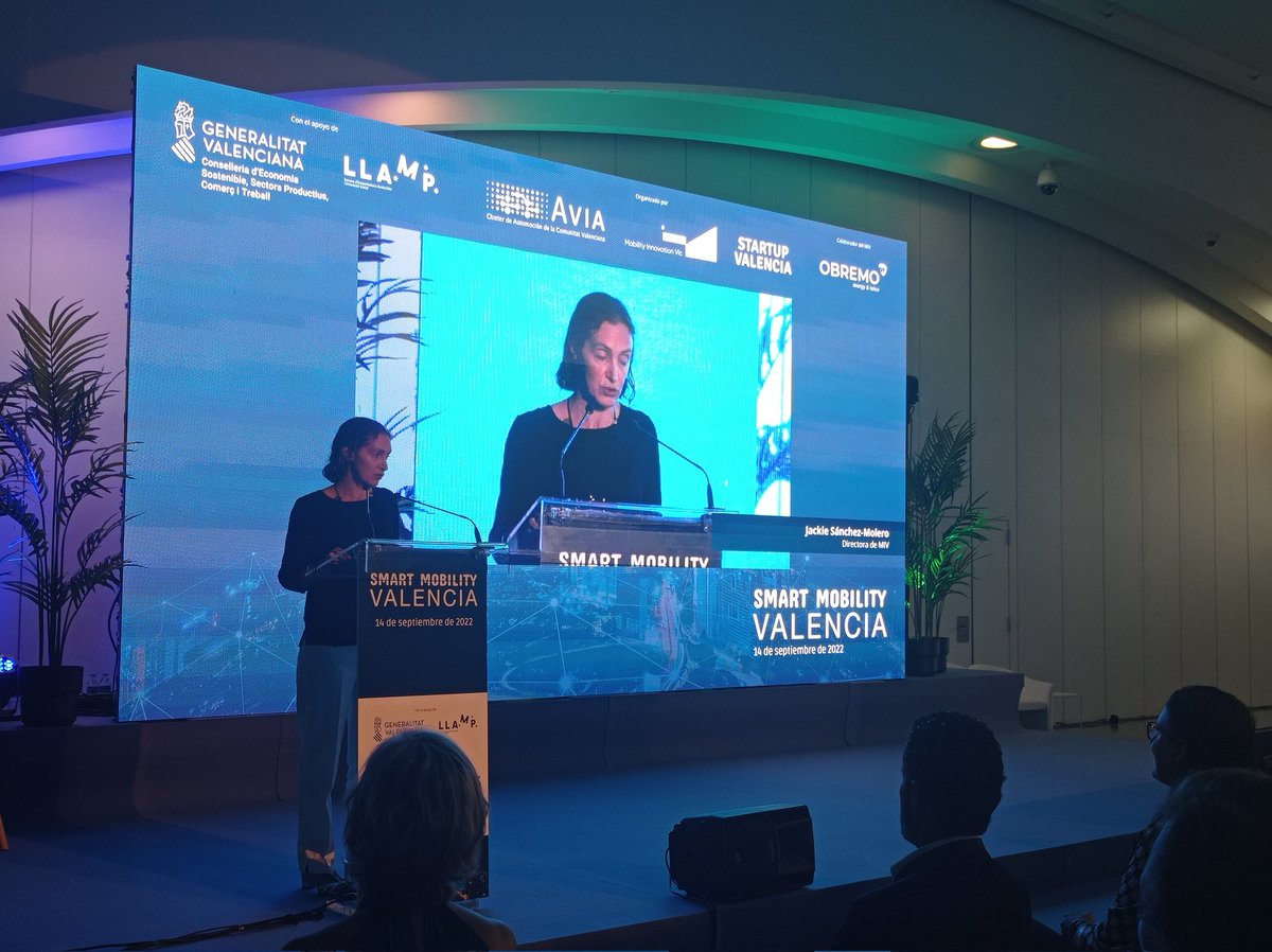 La directora del <a href="/MobilityVlc/">Mobility Innovation Vlc</a>, Jackie Sánchez-Molero destaca que el objetivo del #SMV2022 es aunar empresas, centros de investigación e innovación, empresas emergentes, institutos tecnológicos o administraciones para generar oportunidades de negocio a través de la cooperación