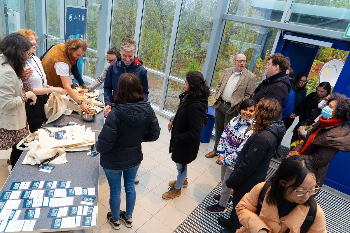 CAGE_COE's tweet photo. Welcome to Tromsø and to the CAGE International Conference on Methane in a Changing Arctic! Thanks to all who attended the icebreaker yesterday! 🤩
.
We are now very excited for the science talks starting today! 👩‍🔬👨‍🔬 https://t.co/LF6nj72i9A