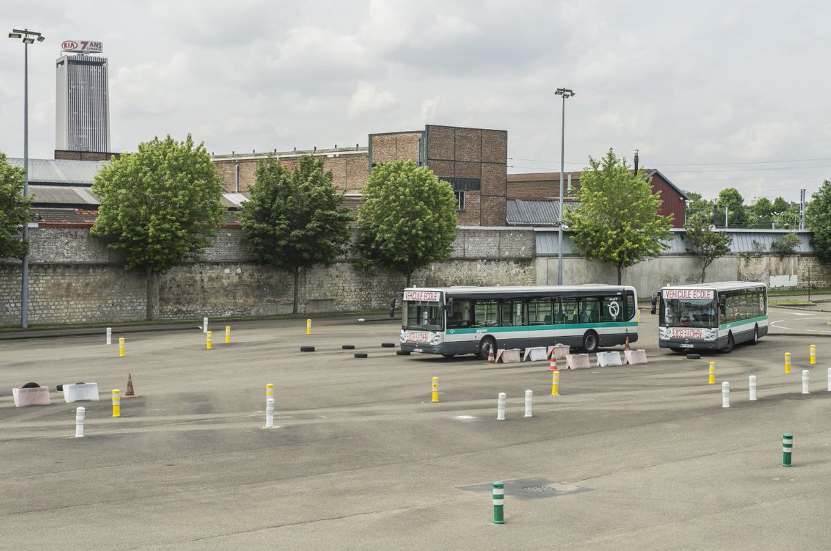 RATPgroup's tweet photo. [Recrutement] Aujourd'hui, la #RATP ouvre les portes du Nouvel Espace de Formation, centre de formation de tous les personnels de l’exploitation du réseau de surface (bus et tramway) de la RATP, à la presse, pour présenter sa politique de recrutement. https://t.co/6ief7ydCdi