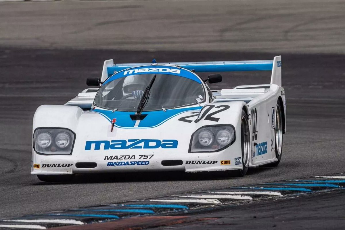 Komend weekend staat het TT Circuit in het teken van de eerste editie van de Classic Grand Prix Assen.
Benieuwd welke auto's en motoren er zoal op de baan verschijnen.
Check de link classicgp-assen.com/news/cars